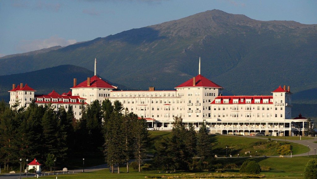 mtwash-omni-mt-washington-resort-exterior-mountains
